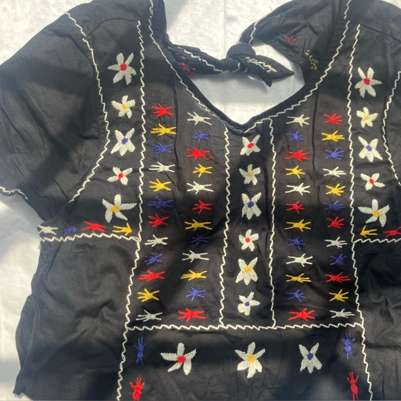 Madewell Embroidered Tie-Back Cutout Top - Picture 2 of 4